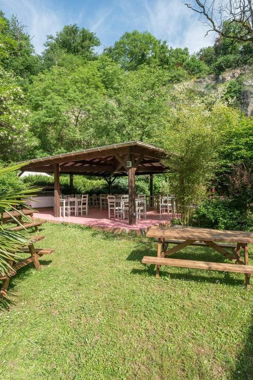 Hotellerie De La Cascade Saint-Genis-les-Ollieres Экстерьер фото